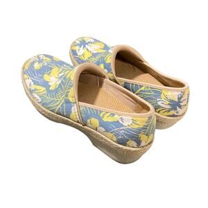 Dansko Victoria Tahiti tropical print canvas slip-on clogs size 39 beachy sturdy